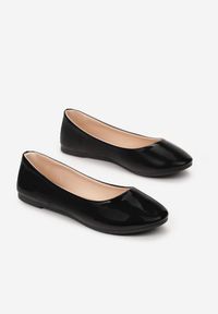 Renee - Czarne Balerinki Nysaxise. Nosek buta: okrągły. Kolor: czarny. Materiał: lakier. Wzór: jednolity. Obcas: na płaskiej podeszwie #3