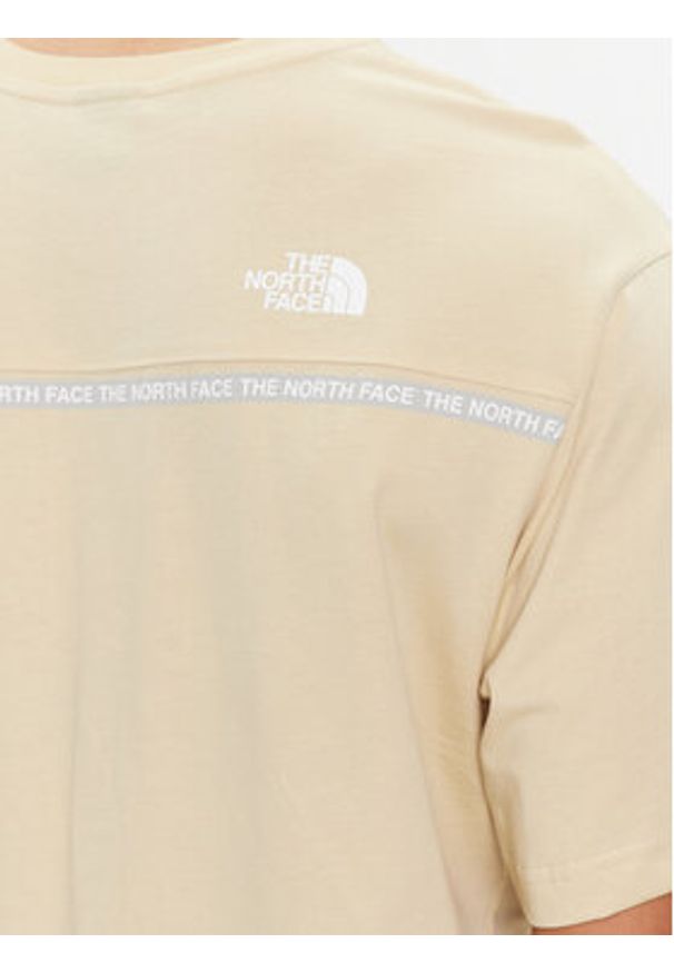The North Face T-Shirt Zumu NF0A87DD Beżowy Regular Fit. Kolor: beżowy. Materiał: bawełna