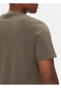 Calvin Klein Jeans T-Shirt LV040HM265 Brązowy Regular Fit. Kolor: brązowy. Materiał: bawełna