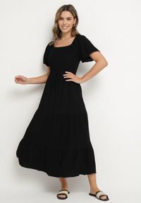 Born2be - Czarna Sukienka z Wiskozą Lnem i Elastyczną Górą Ellisena. Okazja: na spacer, na co dzień. Kolor: czarny. Materiał: len, wiskoza. Typ sukienki: proste. Styl: klasyczny, casual, elegancki #1