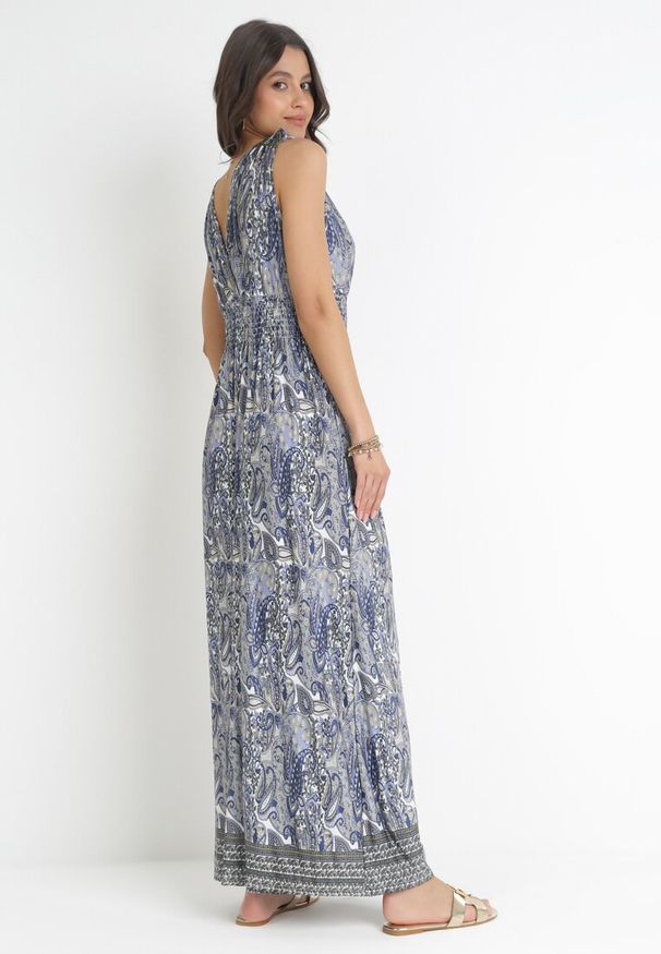 Born2be - Niebiesko-Granatowa Sukienka Maxi z Gumkami w Pasie z Wiskozy Paisley Emblyn. Kolor: niebieski. Materiał: wiskoza. Długość rękawa: bez rękawów. Wzór: paisley. Sezon: wiosna, lato. Długość: maxi