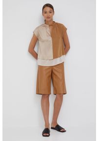 Sisley szorty damskie kolor beżowy gładkie high waist. Stan: podwyższony. Kolor: beżowy. Materiał: materiał. Wzór: gładki
