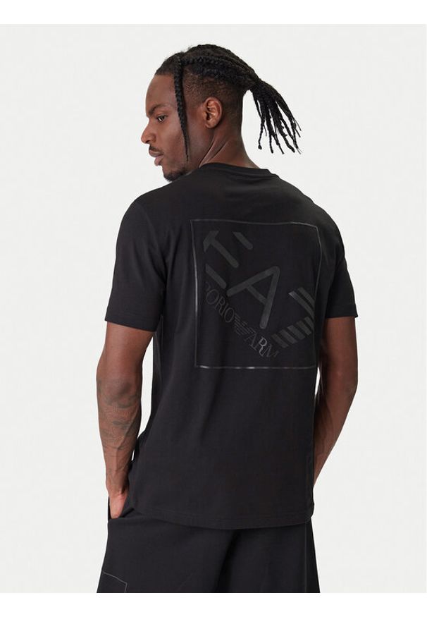 EA7 Emporio Armani T-Shirt 7M001487 AF17789 UC001 Czarny Regular Fit. Kolor: czarny. Materiał: bawełna