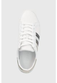 Guess buty JACOBB kolor biały. Nosek buta: okrągły. Zapięcie: sznurówki. Kolor: biały. Materiał: skóra, guma #5
