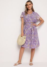 Born2be - Fioletowa Wiskozowa Sukienka o Rozkloszowanym Kroju w Stylu Boho Melnea. Typ kołnierza: dekolt w łódkę. Kolor: fioletowy. Materiał: wiskoza. Długość rękawa: krótki rękaw. Sezon: lato. Styl: boho #5