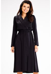 Awama - Rozkloszowana Sukienka z Zakładanym Kołnierzem - Czarna. Kolor: czarny. Materiał: elastan, wiskoza