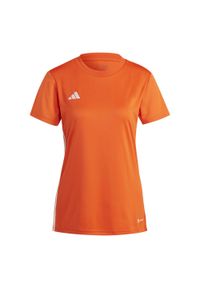Arena - Koszulka damska adidas Tabela 23 Jersey. Kolor: wielokolorowy, biały, żółty, pomarańczowy. Materiał: poliester. Sport: pływanie, piłka nożna, fitness