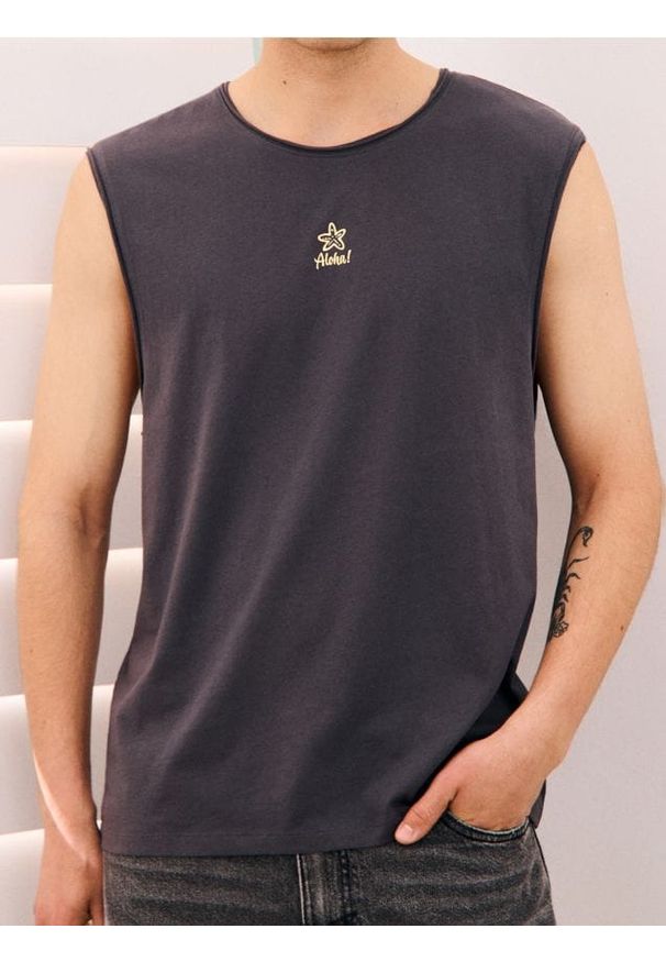 Sinsay - Tank top z nadrukiem - szary. Kolor: szary. Wzór: nadruk