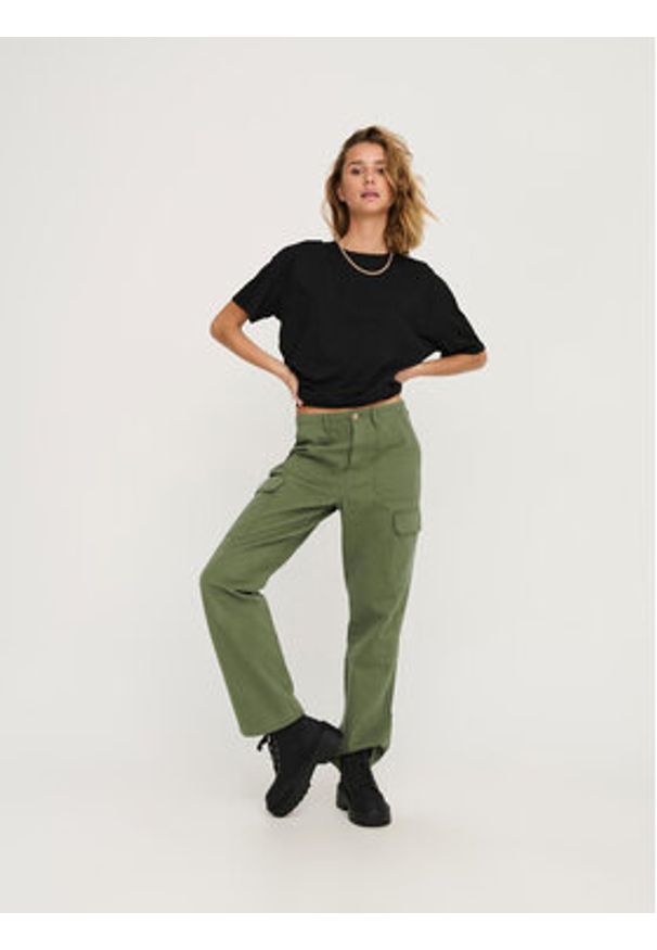 only - ONLY Spodnie materiałowe 15300976 Zielony Loose Fit. Kolor: zielony. Materiał: bawełna