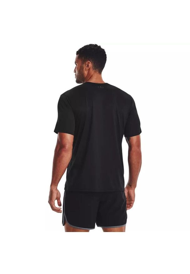 Koszulka fitness męska Under Armour Tech Vent SS. Kolor: czarny. Sport: fitness