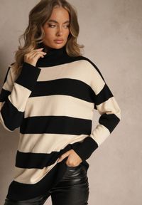 Renee - Czarno-Beżowy Golf Ozdobiony Paskami Raluna. Okazja: na co dzień. Typ kołnierza: golf. Kolor: czarny. Materiał: jeans. Wzór: aplikacja. Styl: casual #3