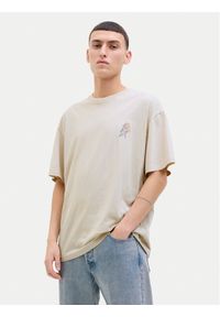 Jack & Jones T-Shirt Charge 12269384 Beżowy Relaxed Fit. Kolor: beżowy. Materiał: bawełna #1