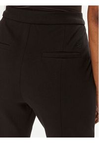 Karl Lagerfeld - KARL LAGERFELD Chinosy 245W1001 Czarny Slim Fit. Kolor: czarny. Materiał: wiskoza, syntetyk