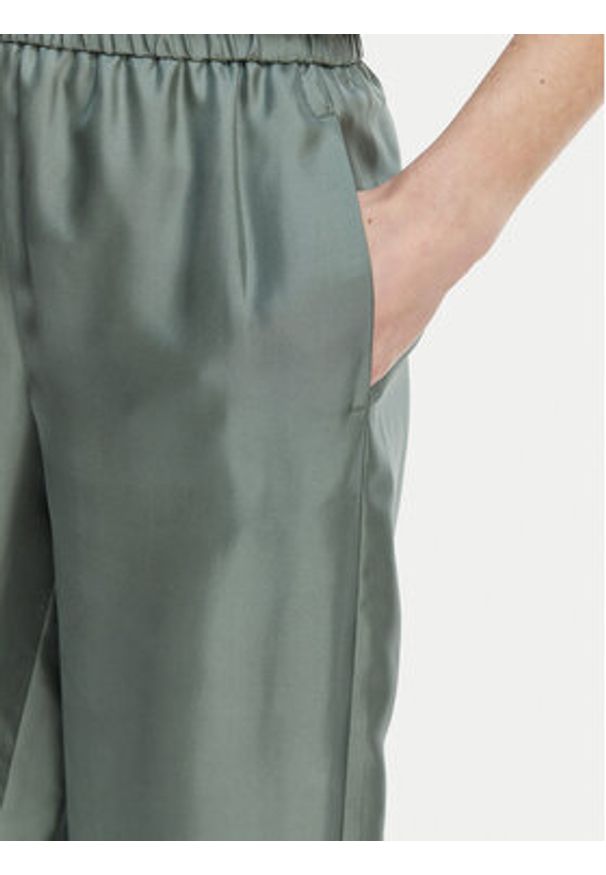 Marella Spodnie materiałowe Quiz 2613131105 Zielony Relaxed Fit. Kolor: zielony. Materiał: jedwab