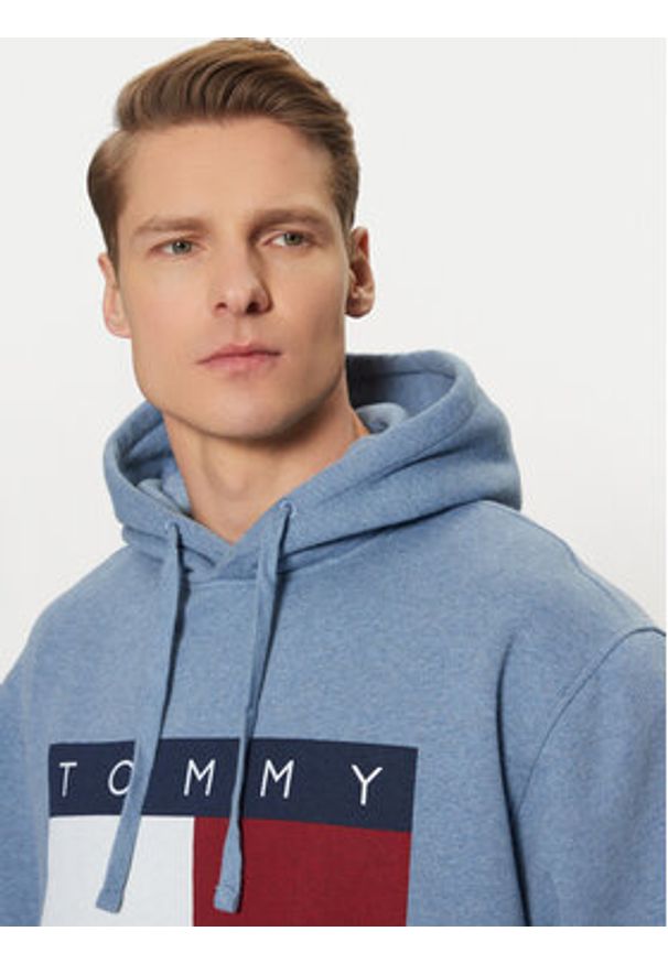 Tommy Jeans Bluza Flag DM0DM21174 Niebieski Regular Fit. Kolor: niebieski. Materiał: bawełna
