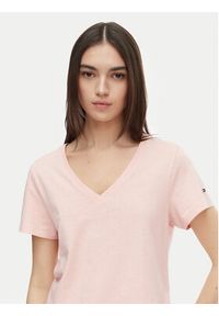 TOMMY HILFIGER - Tommy Hilfiger T-Shirt WW0WW48704 Różowy jasny Regular Fit. Kolor: różowy. Materiał: bawełna #5