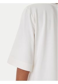 Emporio Armani Sukienka codzienna EW000618 AF20243 U1131 Biały Regular Fit. Okazja: na co dzień. Kolor: biały. Materiał: wiskoza. Typ sukienki: proste. Styl: casual #2