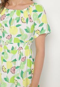 Born2be - Zielona Sukienka Hiszpanka z Bawełną i Motywem Cytrusów Avfila. Okazja: na co dzień. Typ kołnierza: dekolt hiszpanka. Kolor: zielony. Materiał: bawełna. Sezon: lato. Styl: casual, elegancki #7