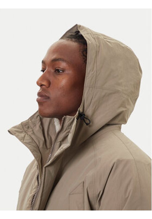 Napapijri Kurtka zimowa A-Diries NP0A88TE Beżowy Regular Fit. Kolor: beżowy. Materiał: syntetyk. Sezon: zima