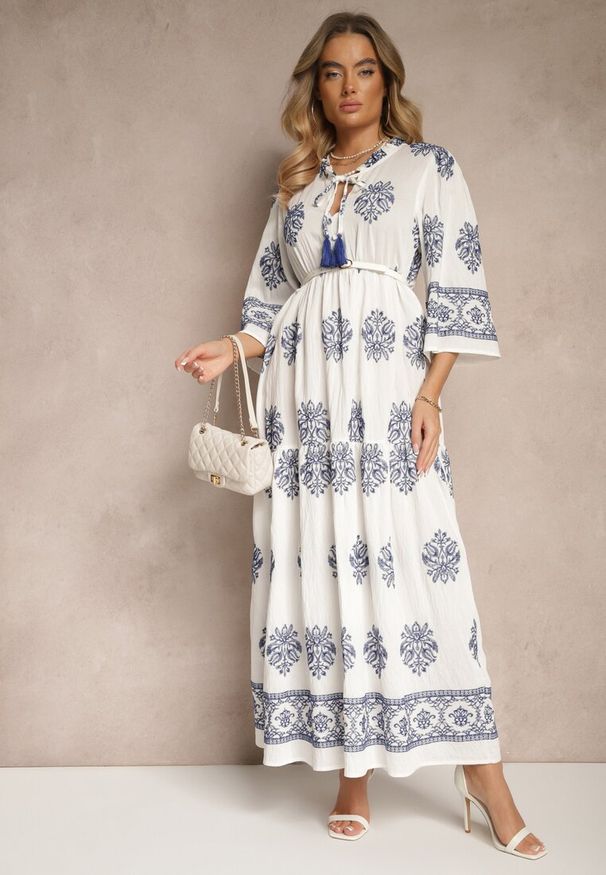 Renee - Biała Boho Sukienka z Wiskozą Zdobiona Haftem i Wiązaniem z Frędzlami Alinoria. Okazja: na spacer, na co dzień, na plażę. Kolor: biały. Materiał: wiskoza. Wzór: aplikacja, haft. Sezon: lato. Styl: boho