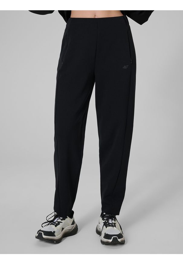 4f - 4F Spodnie dresowe damskie - czarne XL. Stan: podwyższony. Kolor: czarny. Materiał: dresówka