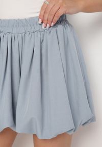 Born2be - Niebieskie Szorty w Stylu Bombki Tosanna. Okazja: na co dzień. Kolor: niebieski. Sezon: lato. Styl: klasyczny, casual