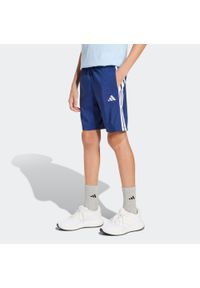 Adidas - Spodenki sportowe dla dzieci ADIDAS. Okazja: na uczelnię, na co dzień. Materiał: materiał. Styl: sportowy. Sport: joga i pilates