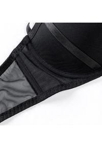 Intica - Komplet bielizny z subtelnymi zdobieniami na specjalne okazje Suphiye. Kolor: czarny. Materiał: materiał. Wzór: aplikacja #8