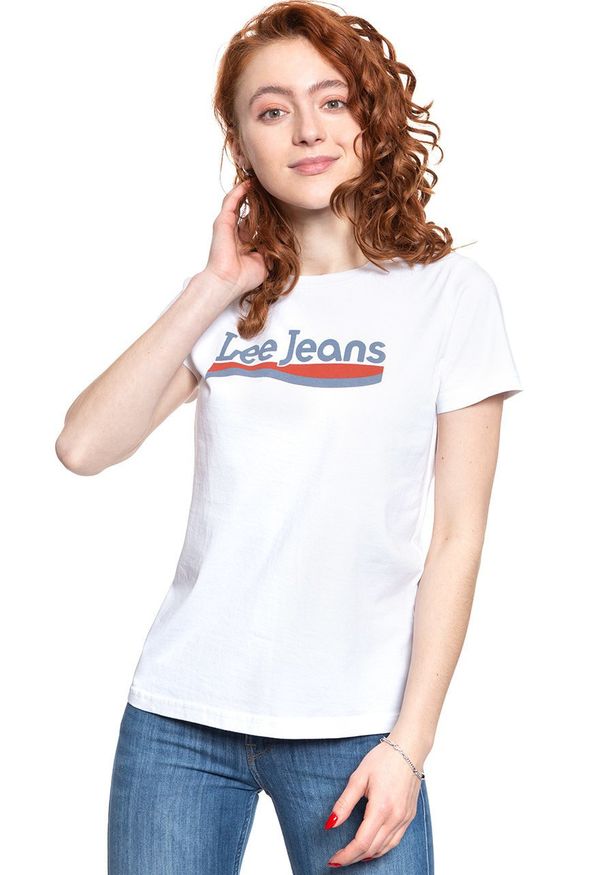 Lee - LEE T SHIRT DAMSKI CREW NECK TEE BRIGHT WHITE L41LETLJ 112109060. Okazja: na uczelnię. Materiał: denim, jeans, bawełna, materiał. Długość rękawa: krótki rękaw. Długość: krótkie. Wzór: napisy, nadruk, kolorowy. Sezon: lato. Styl: sportowy, klasyczny
