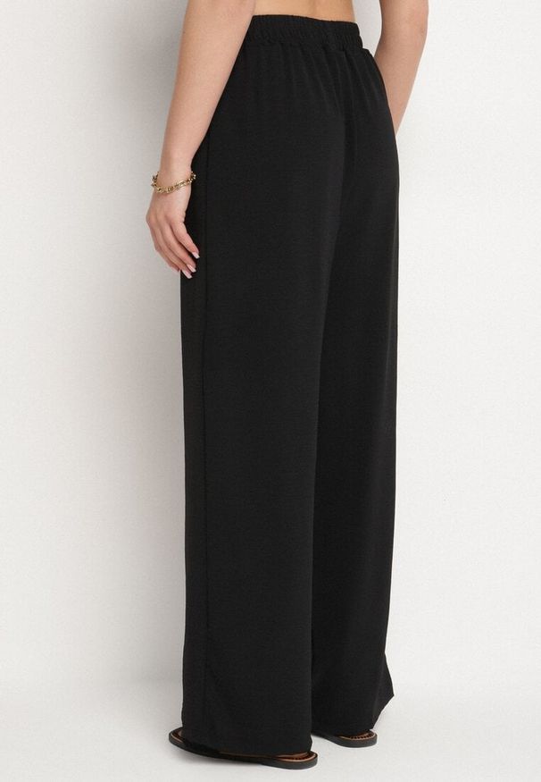 Born2be - Czarne Szerokie Spodnie z Wiskozą Wiązane w Pasie Zilenna. Okazja: na co dzień. Kolor: czarny. Materiał: wiskoza. Styl: klasyczny, casual, elegancki
