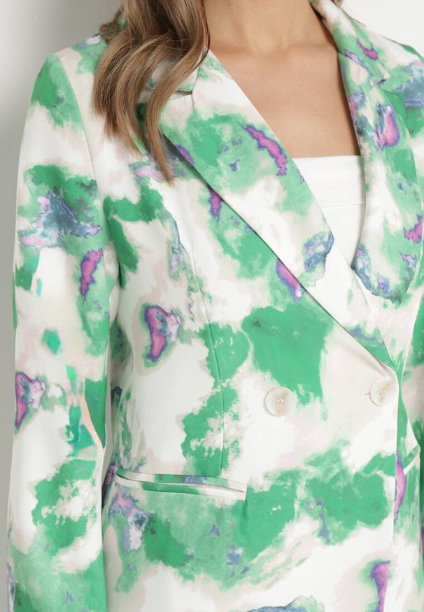 Born2be - Beżowo-Zielona Dwurzędowa Marynarka z Abstrakcyjnym Wzorem Tie-Dye Floretellia. Okazja: na spotkanie biznesowe, na co dzień. Kolor: beżowy. Materiał: jeans, tkanina. Styl: elegancki, casual, klasyczny, biznesowy