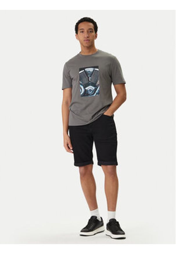 Hugo - HUGO Szorty jeansowe 50556154 Czarny Tapered Fit. Kolor: czarny. Materiał: bawełna