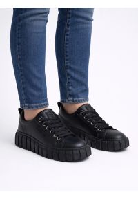 Big-Star - Sneakersy damskie czarne MM274617 906. Okazja: na spacer, na co dzień. Nosek buta: okrągły. Kolor: czarny. Materiał: guma, skóra ekologiczna. Sport: turystyka piesza #5