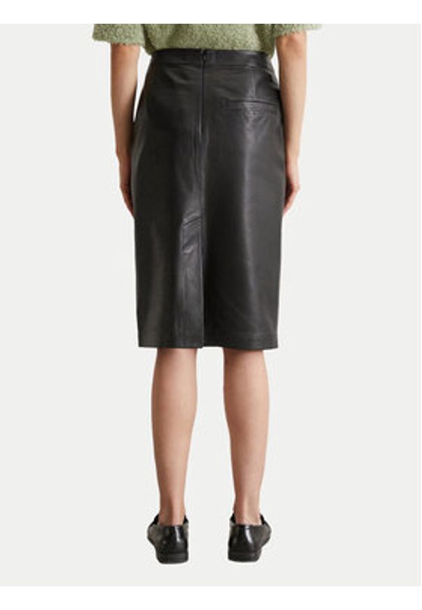 Marc O'Polo Spódnica skórzana 506 7035 77011 Czarny Regular Fit. Kolor: czarny. Materiał: skóra