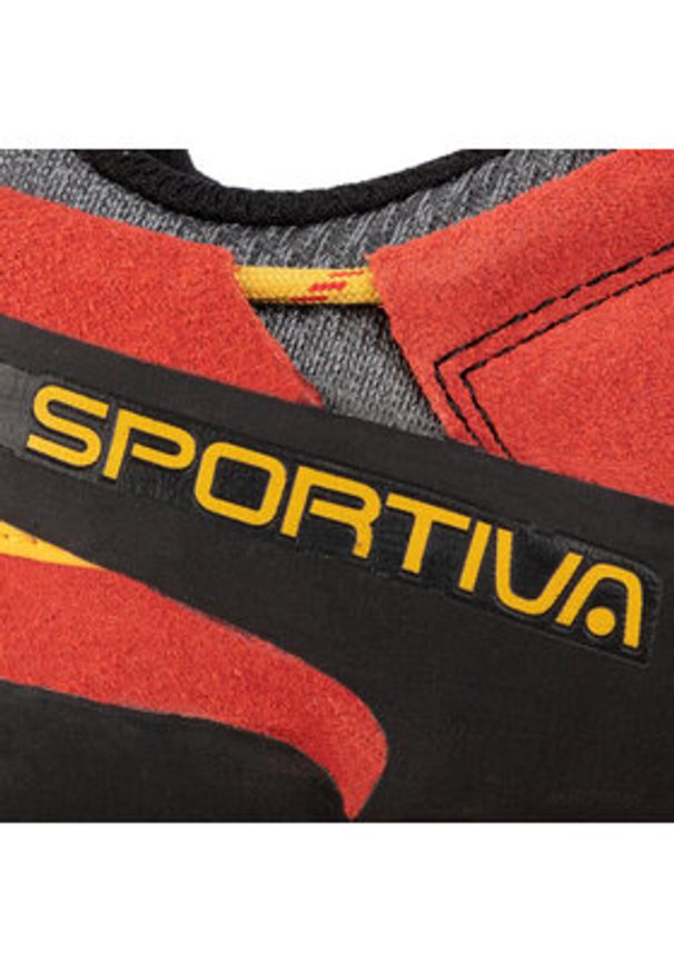 LA SPORTIVA - La Sportiva Trekkingi Boulder X 838RE Czerwony. Kolor: czerwony. Materiał: zamsz, skóra. Sport: turystyka piesza