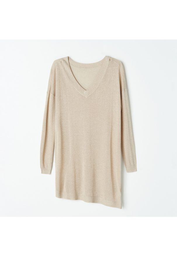 Mohito - Długi sweter z błyszczącą nitką - Beżowy. Kolor: beżowy. Długość: długie