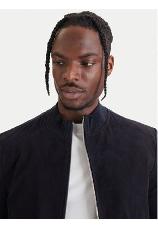 Milestone Kurtka bomber 61163860755 Granatowy Slim Fit. Kolor: niebieski. Materiał: bawełna