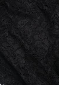 Born2be - Czarna Koronkowa Sukienka Koktajlowa z Asymetrycznym Wycięciem w Talii Maniassi. Okazja: na randkę, na wesele, na ślub cywilny, na imprezę. Kolor: czarny. Materiał: koronka. Typ sukienki: asymetryczne. Styl: wizytowy #3