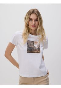 Reserved - T-shirt z nadrukiem - biały. Kolor: biały. Materiał: bawełna. Wzór: nadruk