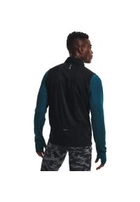 Kamizelka Under Armour UA OutRun the Storm, Mężczyźni. Kolor: czarny. Materiał: materiał, nylon. Sport: bieganie