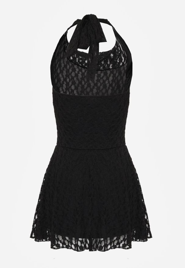 Born2be - Czarna Rozkloszowana Sukienka z Koronki z Wiązaniem i Odkrytymi Plecami Bernisa. Okazja: na randkę. Kolor: czarny. Materiał: koronka. Wzór: koronka