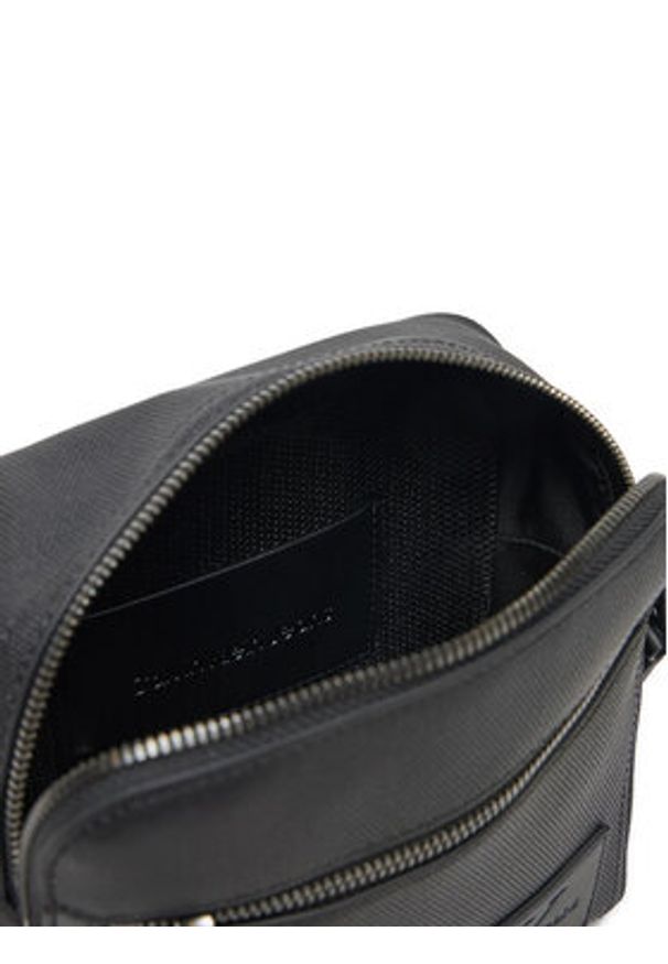 Calvin Klein Jeans Saszetka K50K512996 Czarny. Kolor: czarny. Materiał: skóra