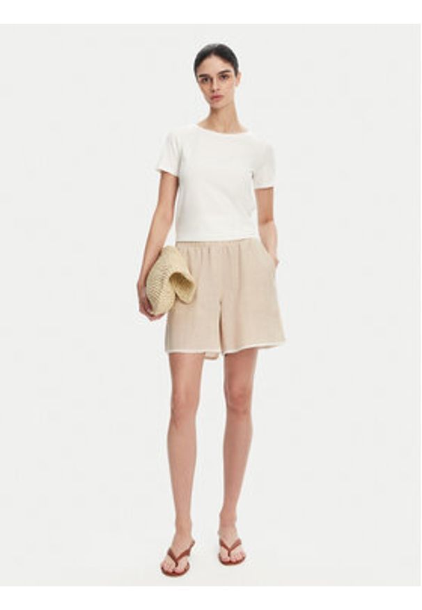 ICONA Szorty materiałowe RP5LE006 Beżowy Regular Fit. Kolor: beżowy. Materiał: len