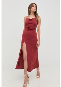 BARDOT - Bardot sukienka kolor bordowy maxi prosta. Kolor: czerwony. Materiał: dzianina. Długość rękawa: na ramiączkach. Typ sukienki: proste. Długość: maxi #1