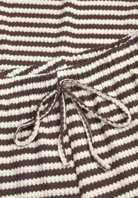 Renee - Beżowo-Brązowy Komplet Oversize Stylizowany na Dziergany T-shirt i Luźne Spodnie w Paski Relorin. Kolor: beżowy. Materiał: dziergany. Wzór: paski #2