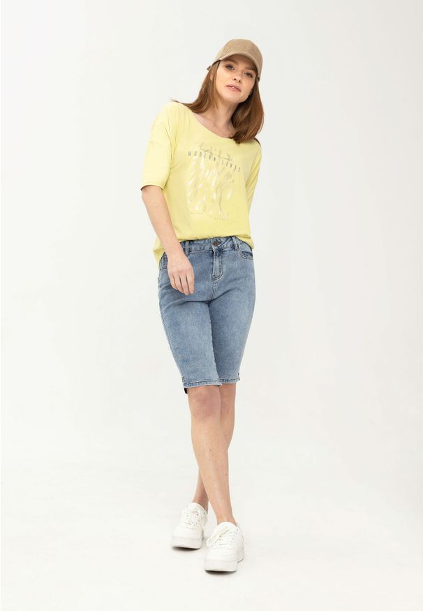 Volcano - Dopasowane jeansowe szorty damskie D-NEDA. Kolekcja: plus size. Kolor: niebieski. Materiał: jeans. Długość: do kolan. Sezon: lato