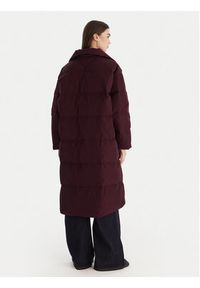 TOMMY HILFIGER - Tommy Hilfiger Płaszcz zimowy WW0WW47279 Bordowy Relaxed Fit. Kolor: czerwony. Materiał: syntetyk. Sezon: zima