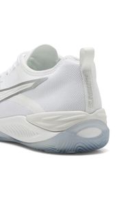 Puma - Buty do piłki ręcznej unisex Eliminate NITRO™ 4 PUMA White Silver Metallic. Kolor: szary, biały, wielokolorowy. Sport: piłka ręczna