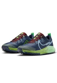 Buty Sportowe Damskie Nike React Pegasus Trail 4. Zapięcie: sznurówki. Kolor: niebieski. Materiał: syntetyk, tkanina, materiał. Szerokość cholewki: normalna. Sport: bieganie