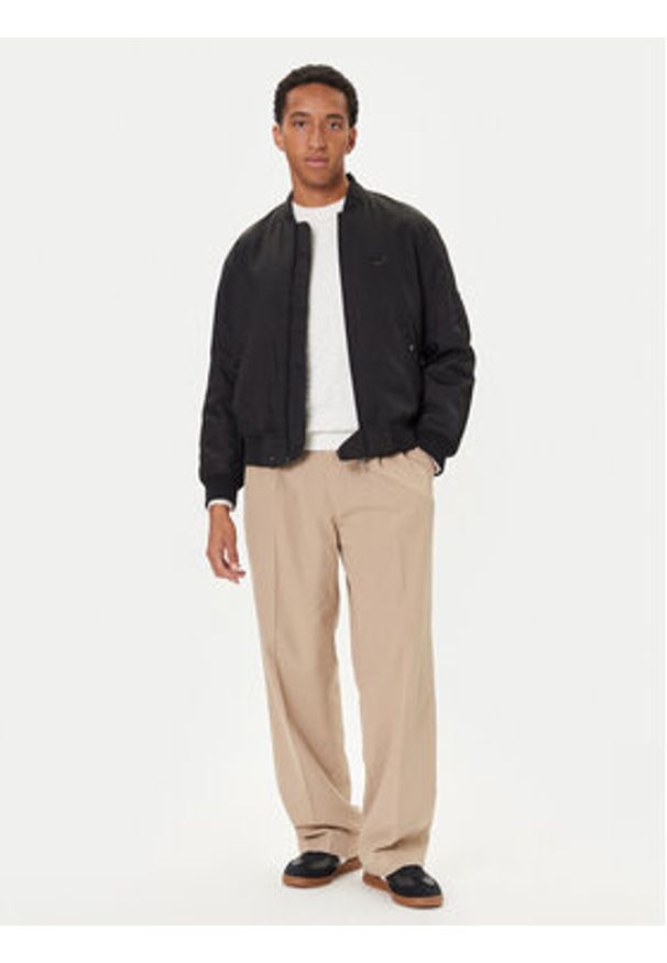 Armani Exchange Kurtka bomber XM001137 AF16672 UC001 Czarny Regular Fit. Kolor: czarny. Materiał: syntetyk